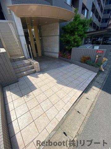 フィリアルコートのエントランス