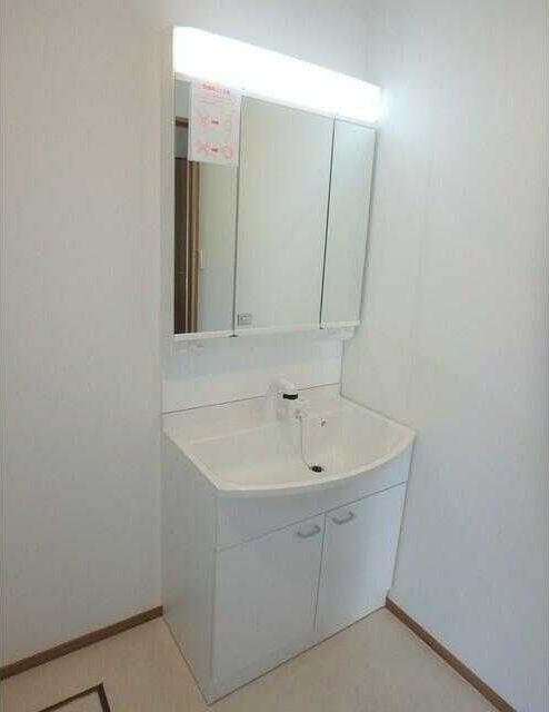 国分寺市日吉町２丁目の一戸建ての洗面所