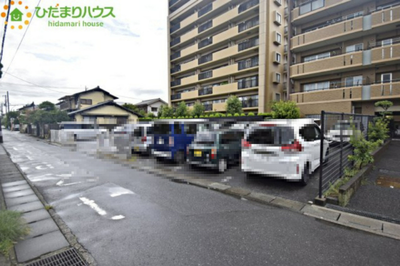 北区櫛引町2丁目　中古マンション　グランボア大宮の駐車場