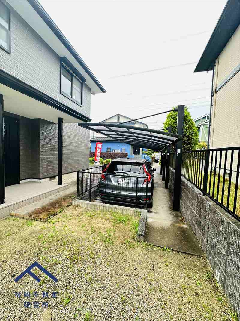 小郡市希みが丘５丁目　戸建ての駐車場