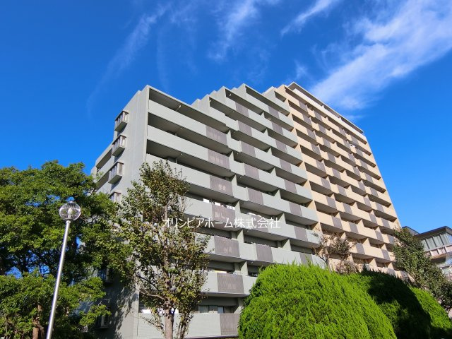 コスモ２１ザガーデンズフォート 　2階　角　部屋　空室の外観