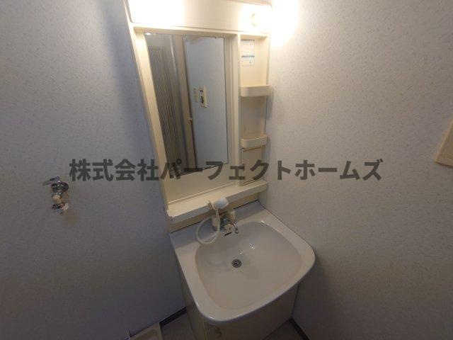 パークサイドスクエアの独立洗面台|独立洗面台あり、毎朝おしゃれに忙しい女性の方におすすめです