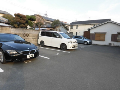 【駐車場】 | ハイツ吉田 | 敷地内の駐車場です