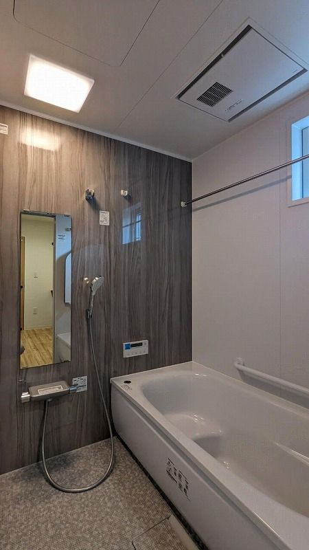 高知市神田-２号地-新築戸建ての浴室
