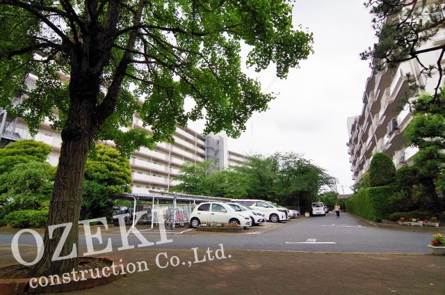 越谷ファミリータウンC棟の外観