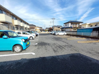 【駐車場】