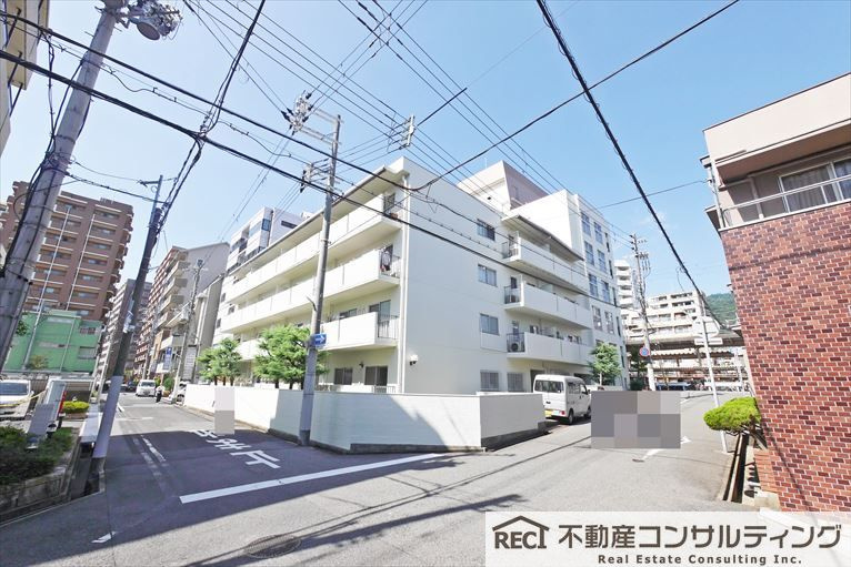 ジークレフ本山の外観