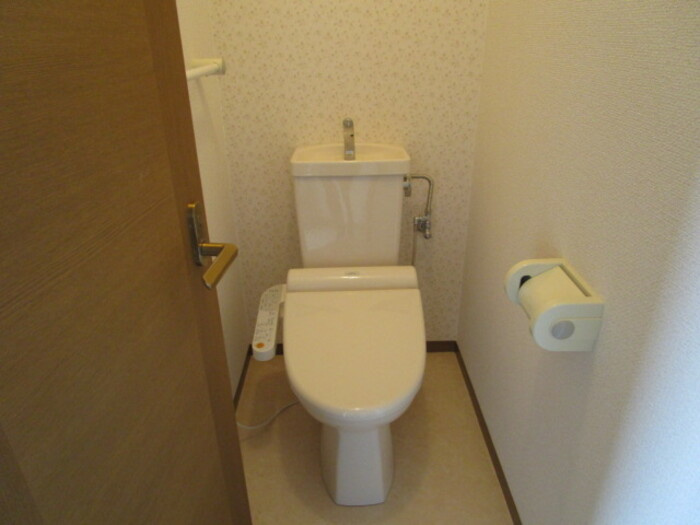 コーエイラポール日吉弐番館のトイレ