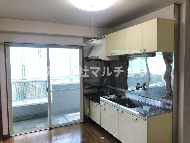 Hills HayaⅡの居間・リビング|ゆったり過ごせる居間です