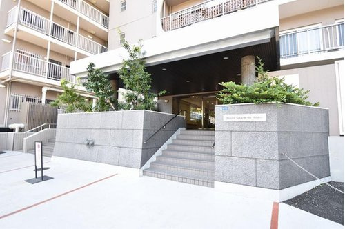 門前仲町スカイハイツのエントランス