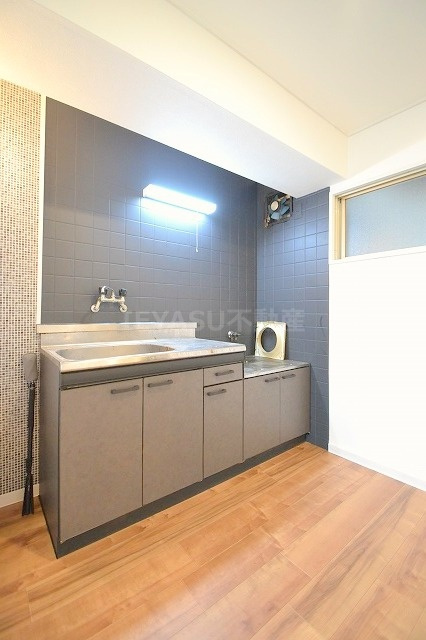 広島市西区小河内町２丁目の賃貸マンションのキッチン
