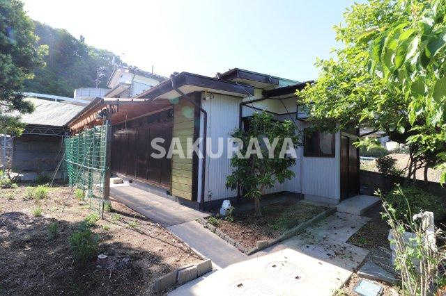 大岩町貸家SUの庭