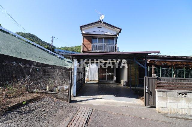 大岩町貸家SUの駐車場