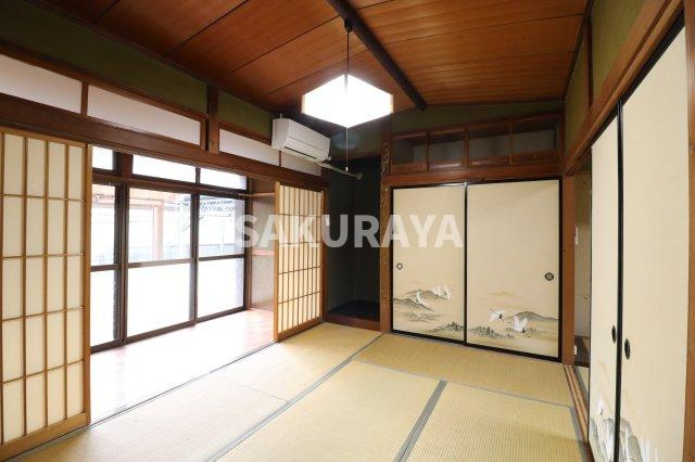 大岩町貸家SUの和室|A棟。現況と異なる場合があります。