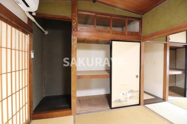 大岩町貸家SUの収納|A棟。現況と異なる場合があります。