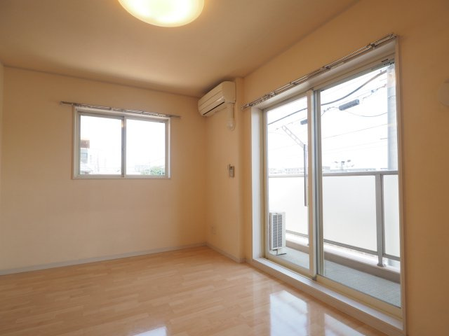 角部屋で2面採光です