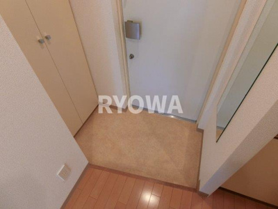 【玄関】 | ジュネスコート綾瀬 | 掲載の写真は退去前の写真となります。