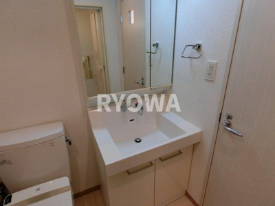 【洗面所】 | ジュネスコート綾瀬 | 掲載の写真は退去前の写真となります。