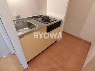 【キッチン】 | ジュネスコート綾瀬 | 掲載の写真は退去前の写真となります。