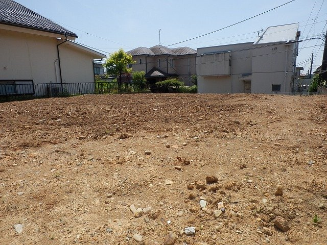 【外観】 | 八王子市南陽台1丁目　売地 | 南東側方向 (2)