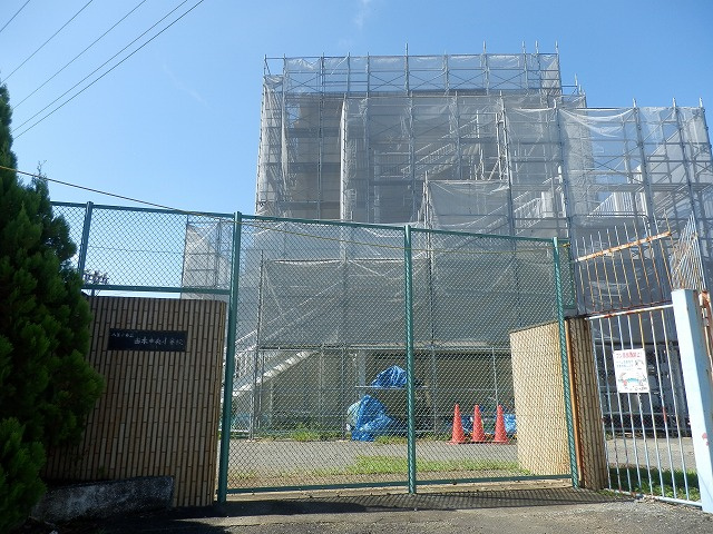 【周辺】 | 八王子市南陽台1丁目　売地 | ■市立由木中央小学校－徒歩１８分