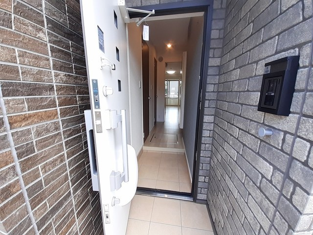 マニフィークⅡの玄関