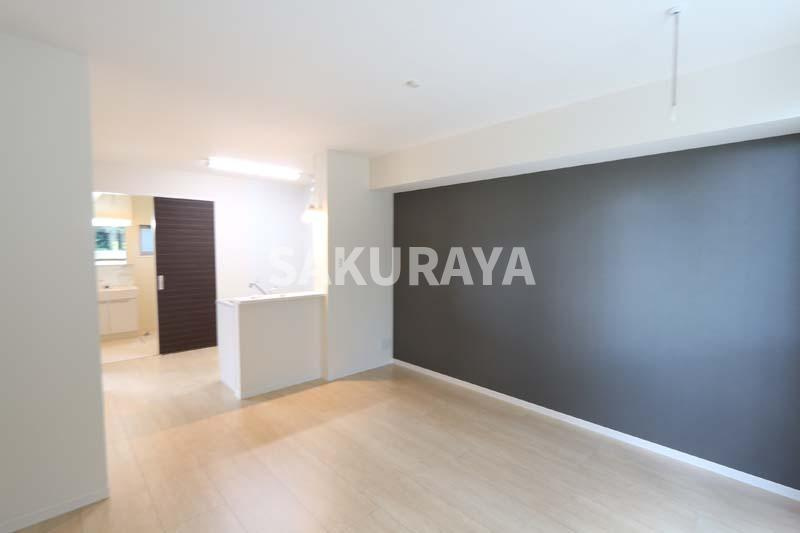 オートソーレの居間・リビング|現況と異なる場合がございます。