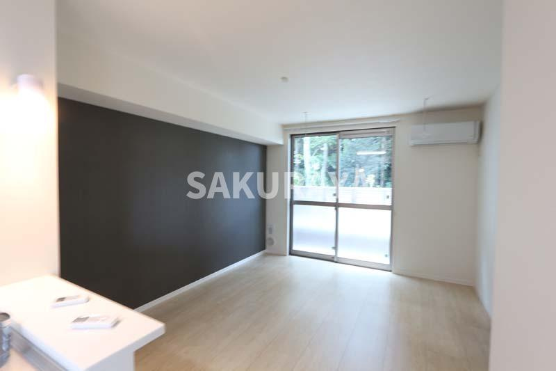 オートソーレの居間・リビング|現況と異なる場合がございます。