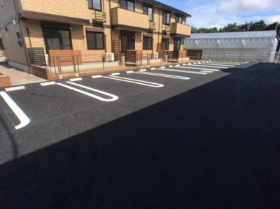 【駐車場】 | （コンフォーティアB）