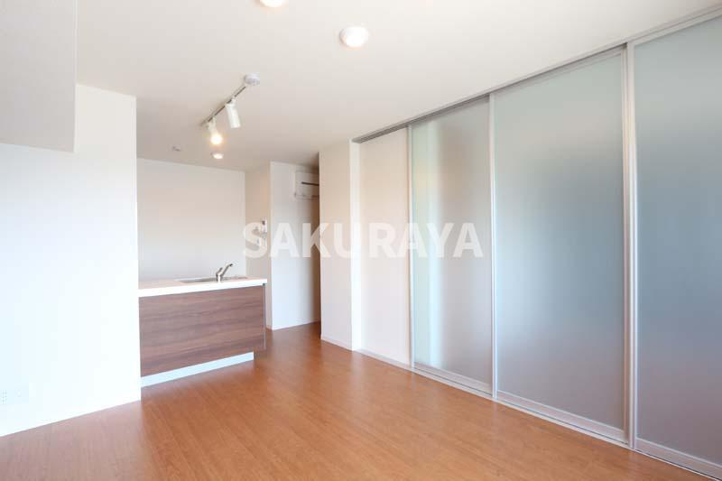 ラ・ルーチェの居間・リビング|現況と異なる場合がございます。