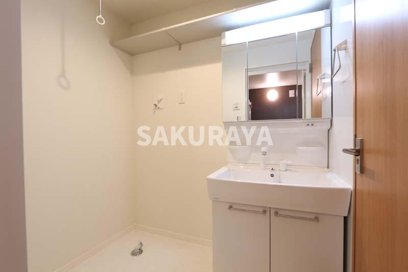 ラ・ルーチェの洗面所|現況と異なる場合がございます。