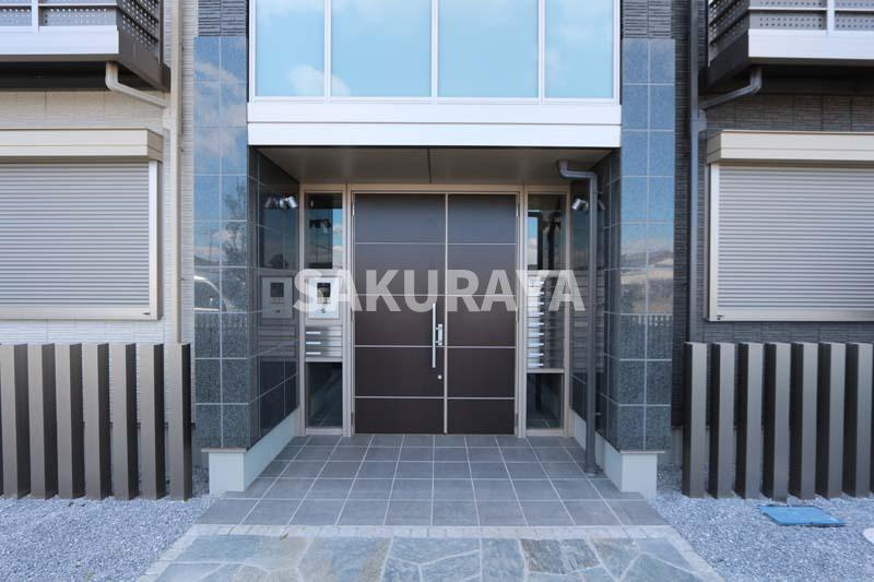 ラ・ルーチェのエントランス