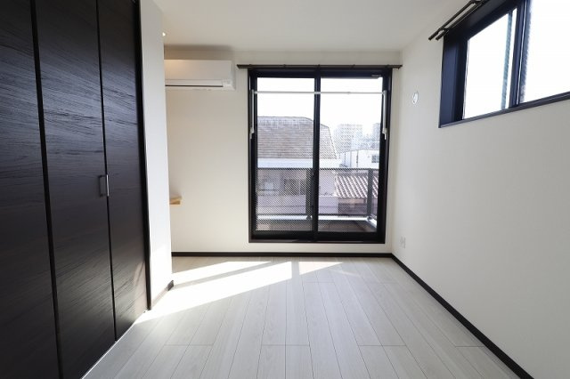 【居間・リビング】 | BRAND NEW DAY箱崎 | 別号室の写真になります。現況優先。