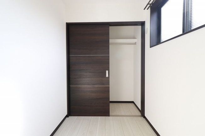 【収納】 | BRAND NEW DAY箱崎 | 別号室の写真になります。現況優先。