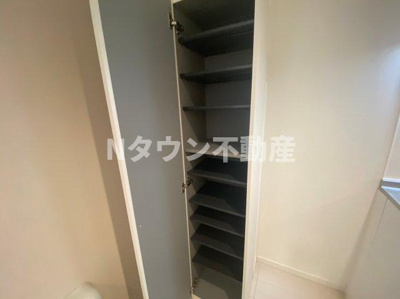 【収納】 | サイプレスト松原町 | 玄関収納があります