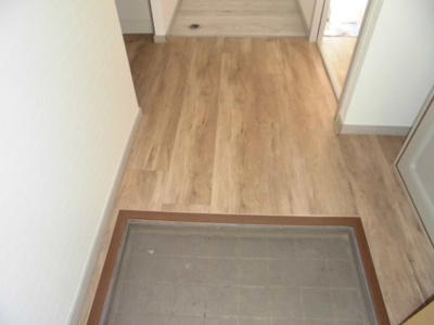 【玄関】 | ガーデンHanaⅡ | シンプルで使いやすい玄関です