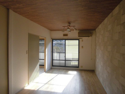 【居間・リビング】 | ガーデンHanaⅡ | おしゃれなリビングです