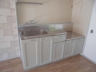 【キッチン】 | ガーデンHanaⅡ | 収納付きのキッチンです