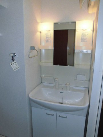 【独立洗面台】 | F・PARC博多駅南 | 別号室の写真になります。現況優先。