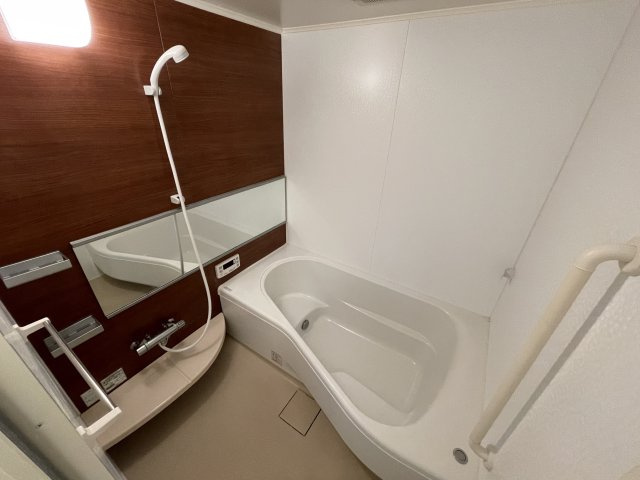 サンセール成田の浴室