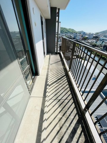 熊本市中央区島崎１丁目の賃貸マンションのバルコニー
