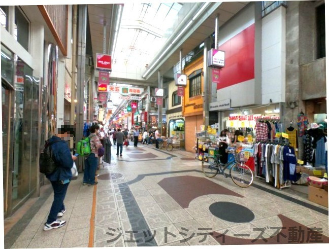 【周辺】 | 三幸ビル | 東側：天神橋筋商店街