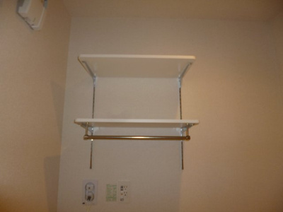 【洗面所】 | ジョリカⅧ | 洗濯機置き場　棚