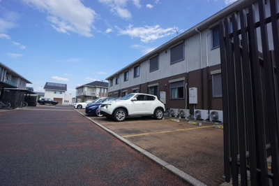 【駐車場】 | シャーメゾン　グロリオーサＣ | 共用のゴミステーションです