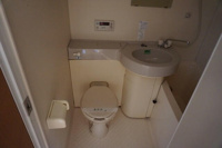 清潔感のある洋式トイレです♪