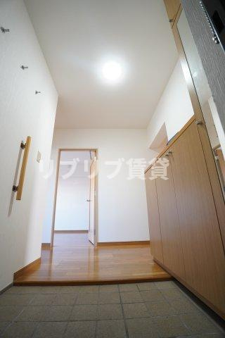 青葉の森公園通り９号棟の玄関