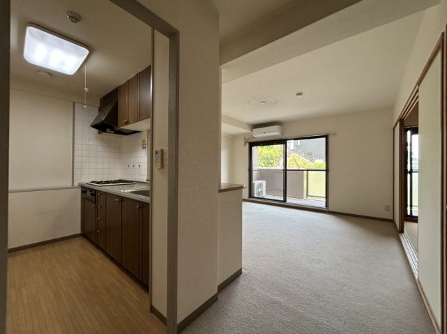 【居間・リビング】