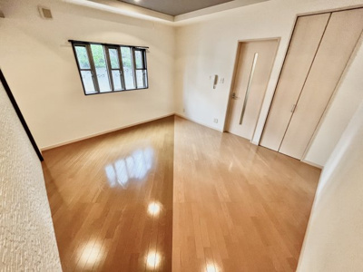 【洋室】 | シャリテ栄