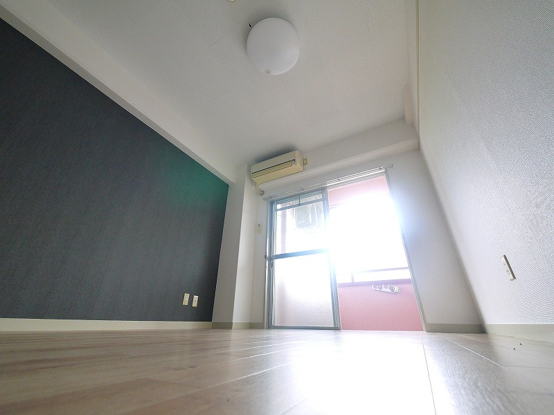 クレアーレ学園前の洋室|ゆったりした洋室です