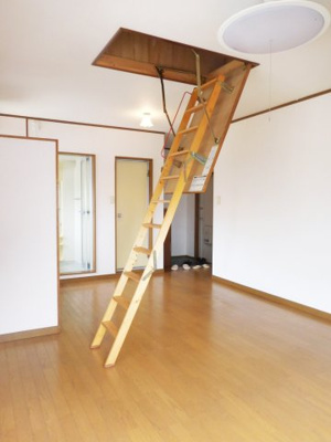 【その他】 | 松川ハイツ | ロフトまでの階段